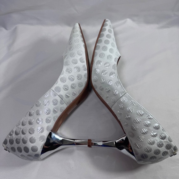 New J.Renee Women Kanan Silver Polka Dot Fabric Heels Pumps Dress Shoes Size 10M - Picture 10 of 14